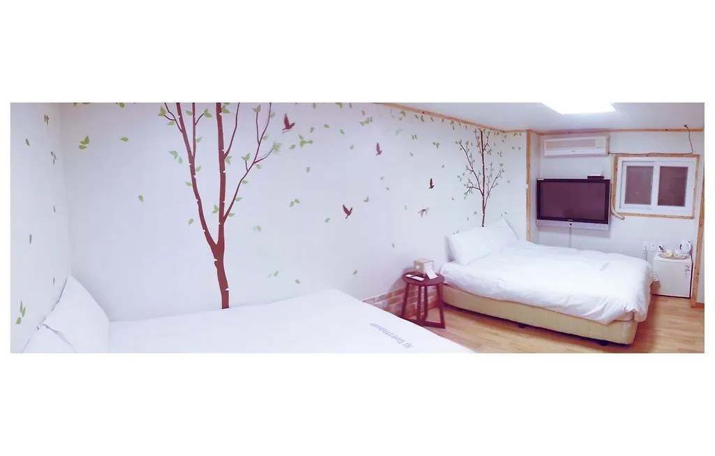 Iu Guest House Myeongdong Seoul